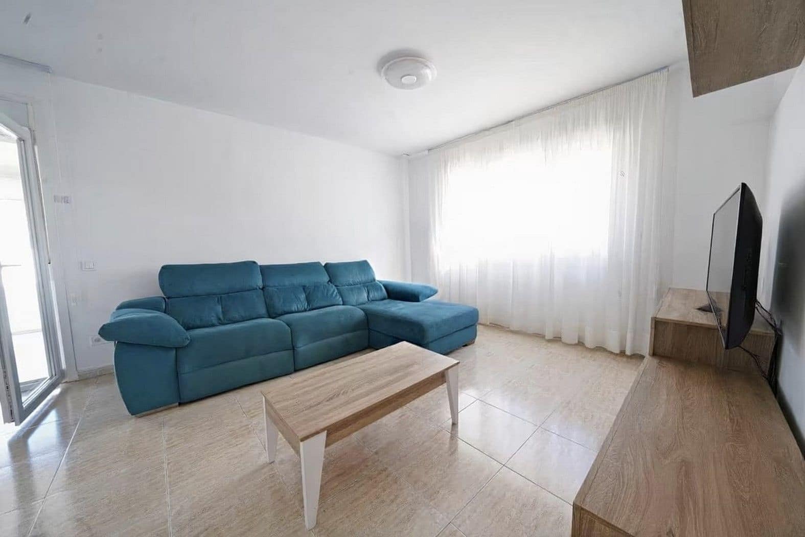 3 soveværelse Semi-Rækkehus til salg i El Campello med swimmingpool garage - € 449.000 (Ref: 9884188)