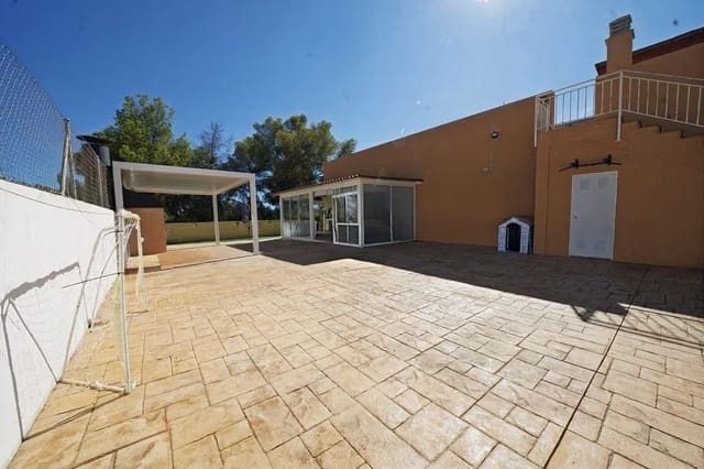 3 soveværelse Semi-Rækkehus til salg i El Campello med swimmingpool garage - € 449.000 (Ref: 9884188)