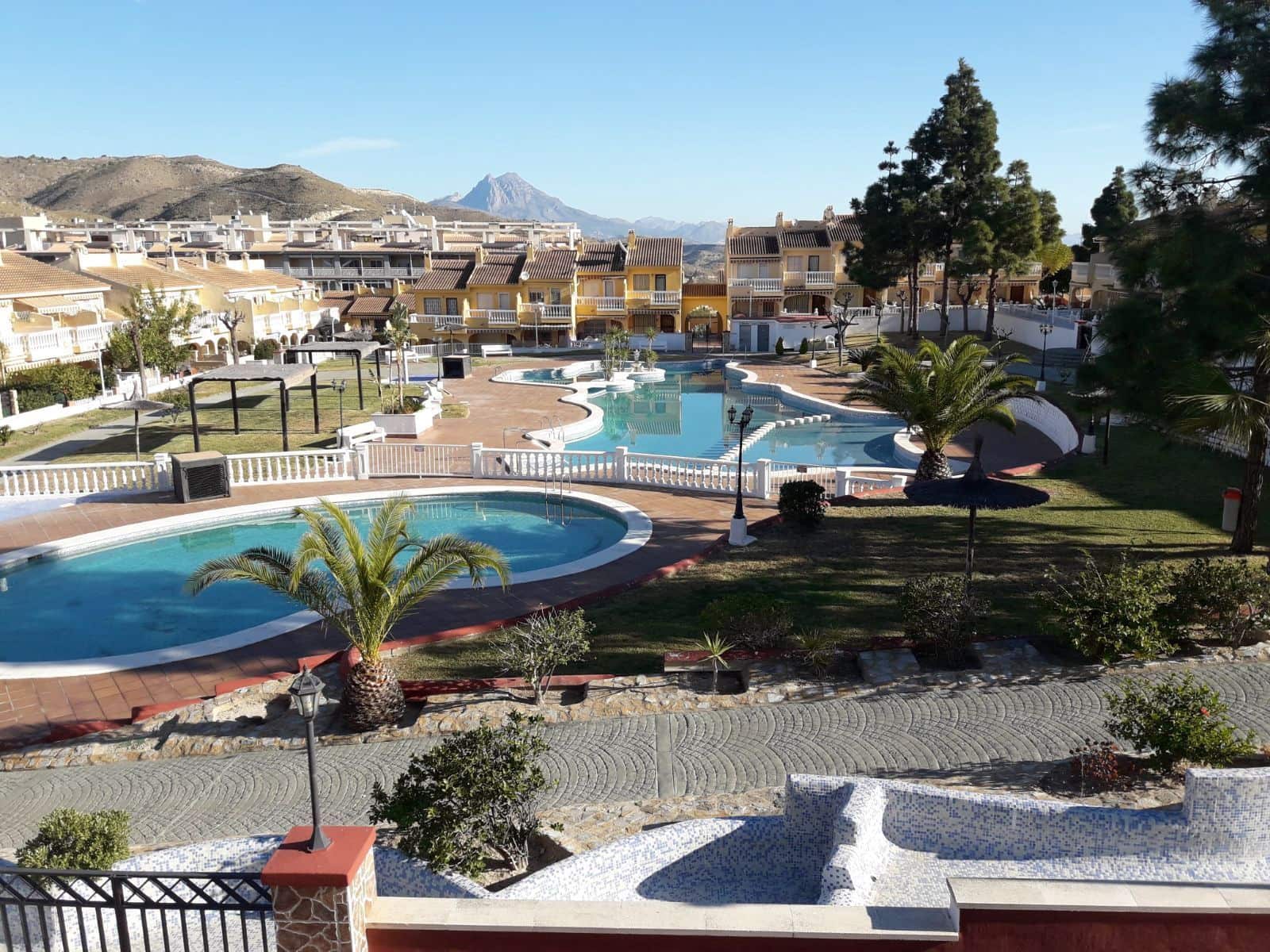Pareado de 2 habitaciones en El Campello en venta con piscina garaje - 237.000 € (Ref: 9928866)