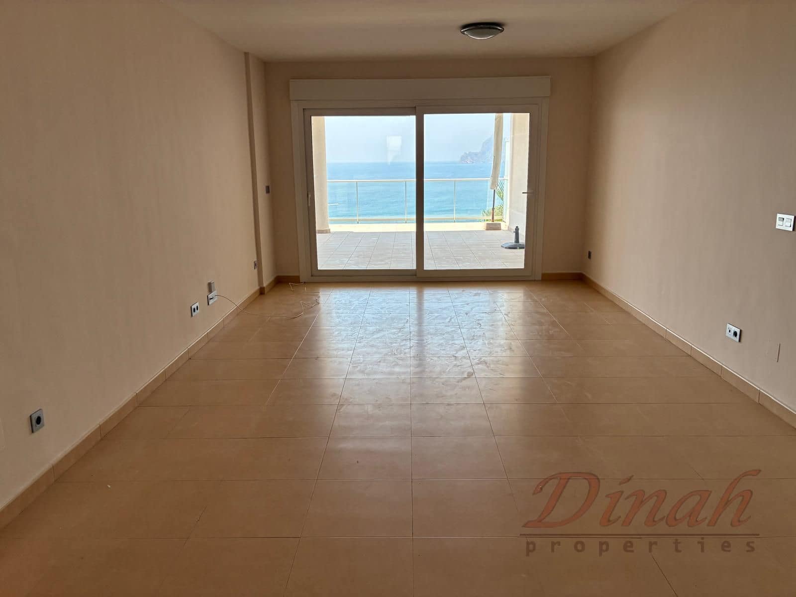 2 bedroom Apartment for rent in Altea with pool garage - € 1,600 (Ref: 10010235)
