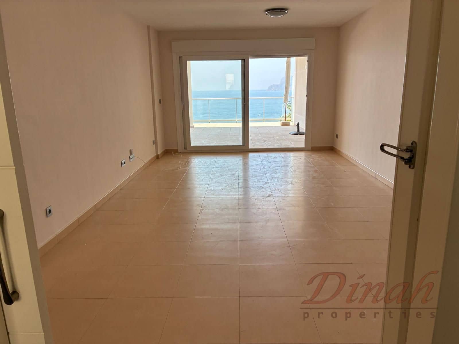 2 bedroom Apartment for rent in Altea with pool garage - € 1,600 (Ref: 10010235)
