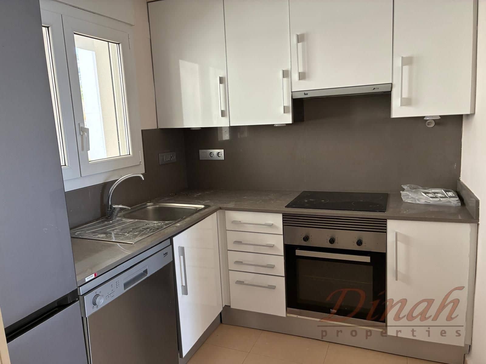 2 bedroom Apartment for rent in Altea with pool garage - € 1,600 (Ref: 10010235)