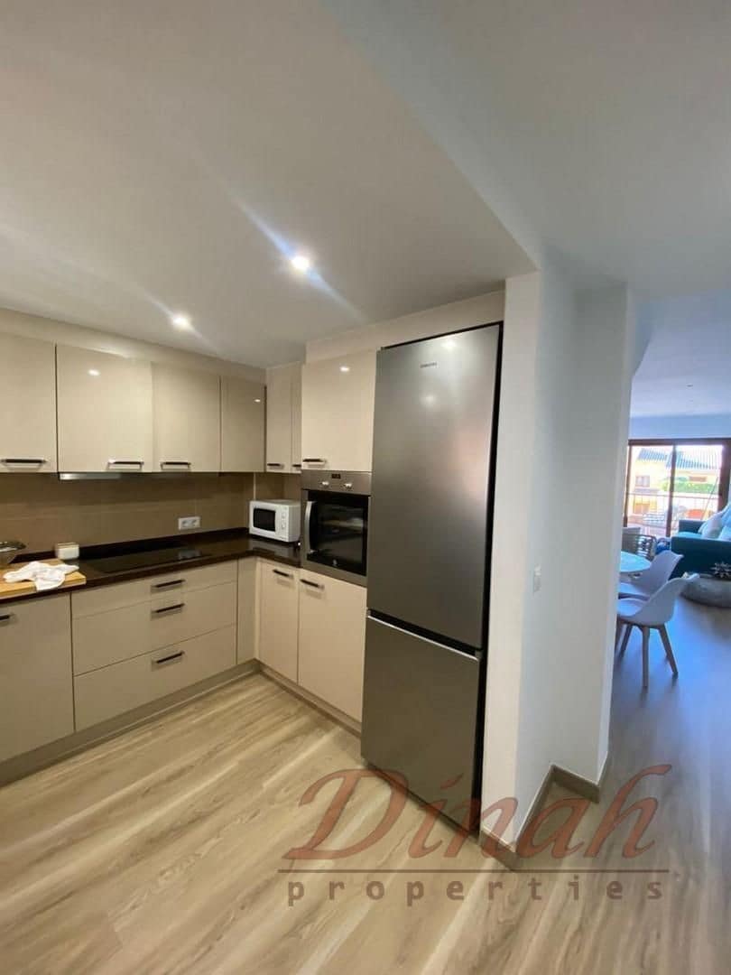3 Zimmer Apartment zu vermieten in Altea mit Pool Garage - 1.300 € (Ref: 10036319)