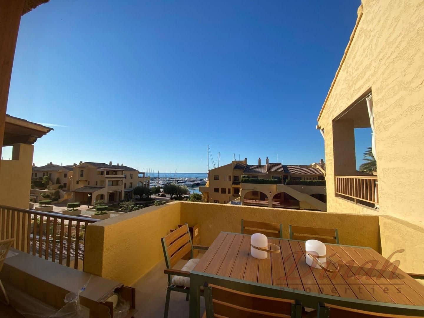 3 Zimmer Apartment zu vermieten in Altea mit Pool Garage - 1.300 € (Ref: 10036319)