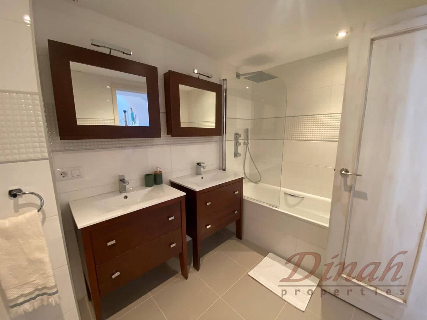 3 Zimmer Apartment zu vermieten in Altea mit Pool Garage - 1.300 € (Ref: 10036319)