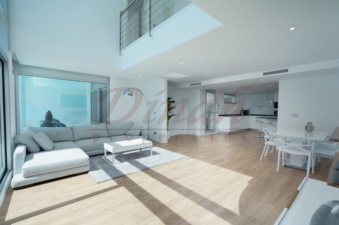 5 sypialnia Willa do wynajęcia w Altea z basenem garażem - 3 000 € (Ref: 10135578)
