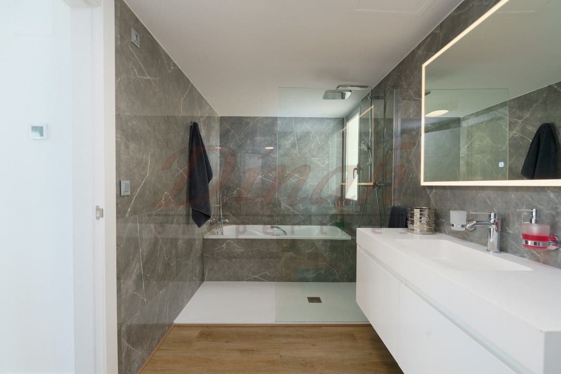 5 sypialnia Willa do wynajęcia w Altea z basenem garażem - 3 000 € (Ref: 10135578)