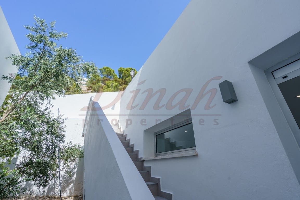 5 sypialnia Willa do wynajęcia w Altea z basenem garażem - 3 000 € (Ref: 10135578)