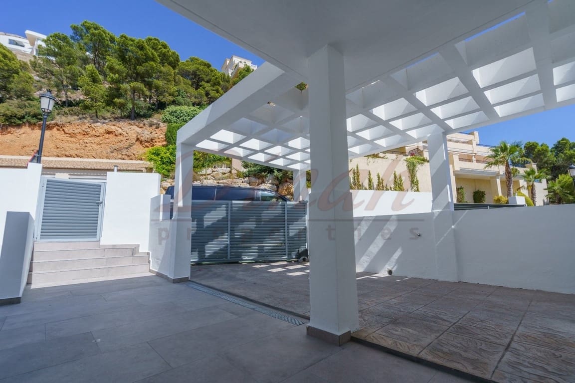 5 sypialnia Willa do wynajęcia w Altea z basenem garażem - 3 000 € (Ref: 10135578)