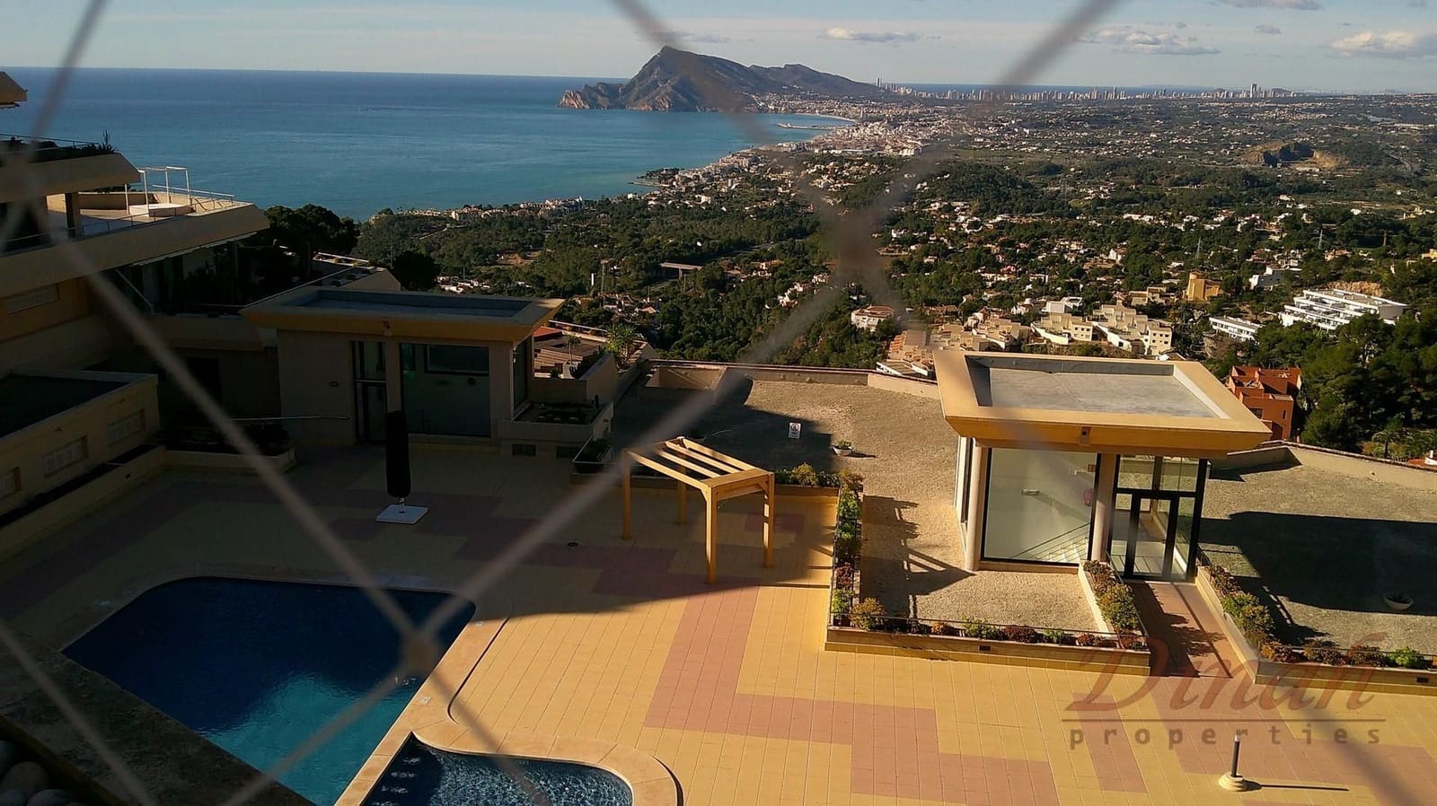 2 bedroom Apartment for sale in Altea with pool garage - € 550,000 (Ref: 10158947)
