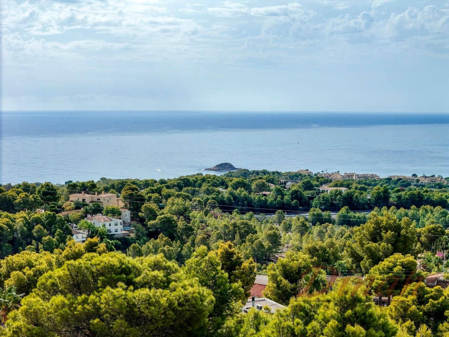 4 bedroom Villa for sale in Altea with pool garage - € 2,345,000 (Ref: 10160905)