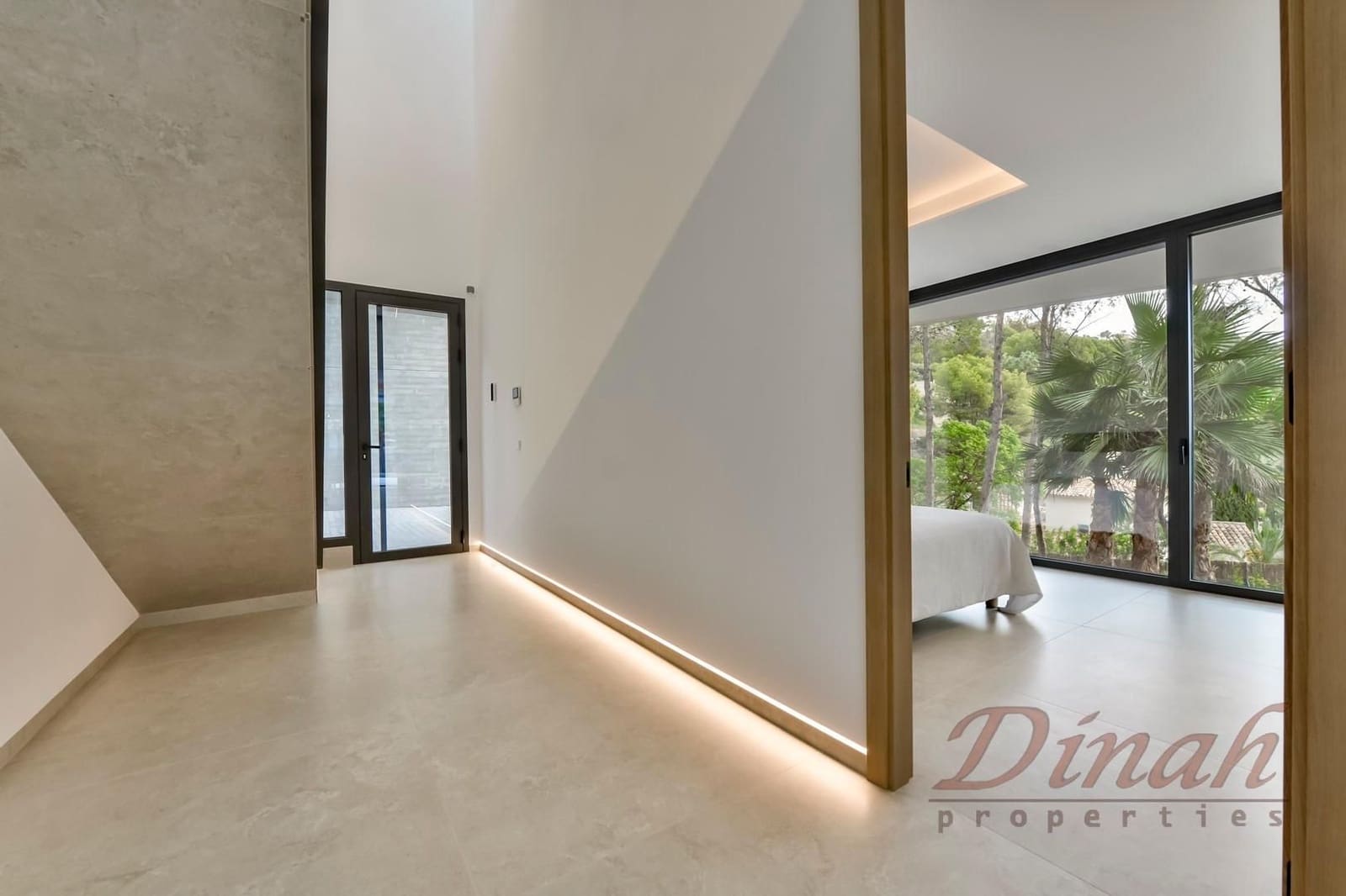 4 bedroom Villa for sale in Altea with pool garage - € 2,345,000 (Ref: 10160905)