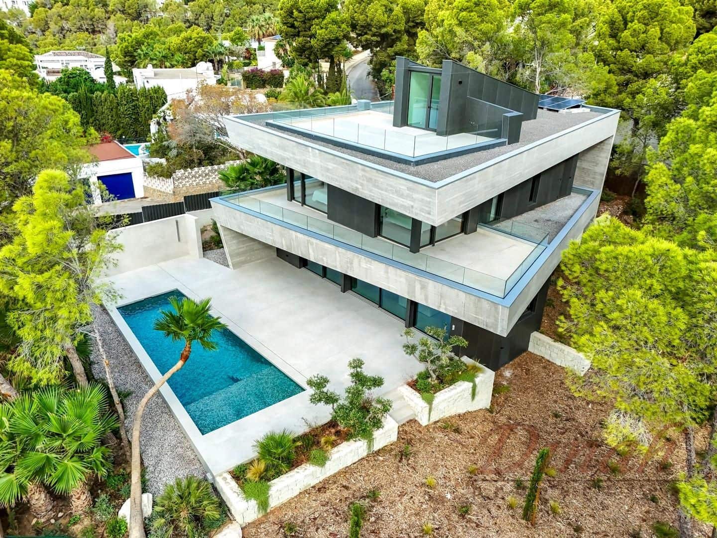 4 bedroom Villa for sale in Altea with pool garage - € 2,345,000 (Ref: 10160905)