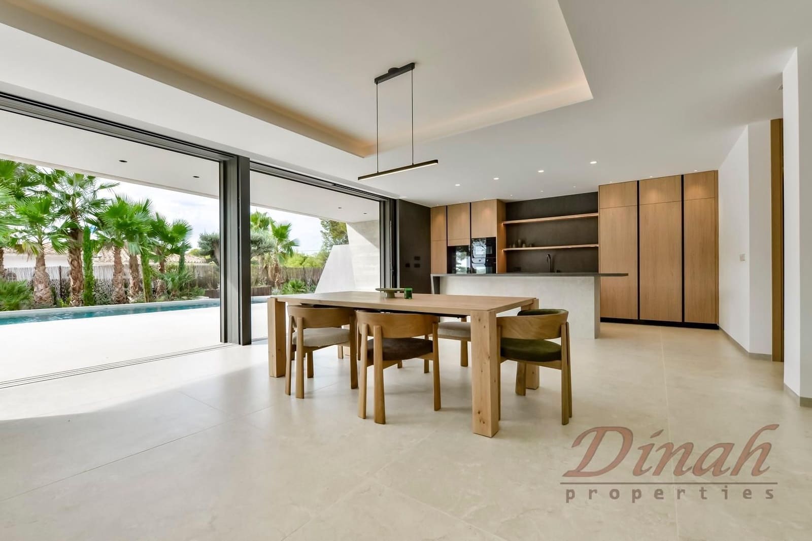 4 bedroom Villa for sale in Altea with pool garage - € 2,345,000 (Ref: 10160905)