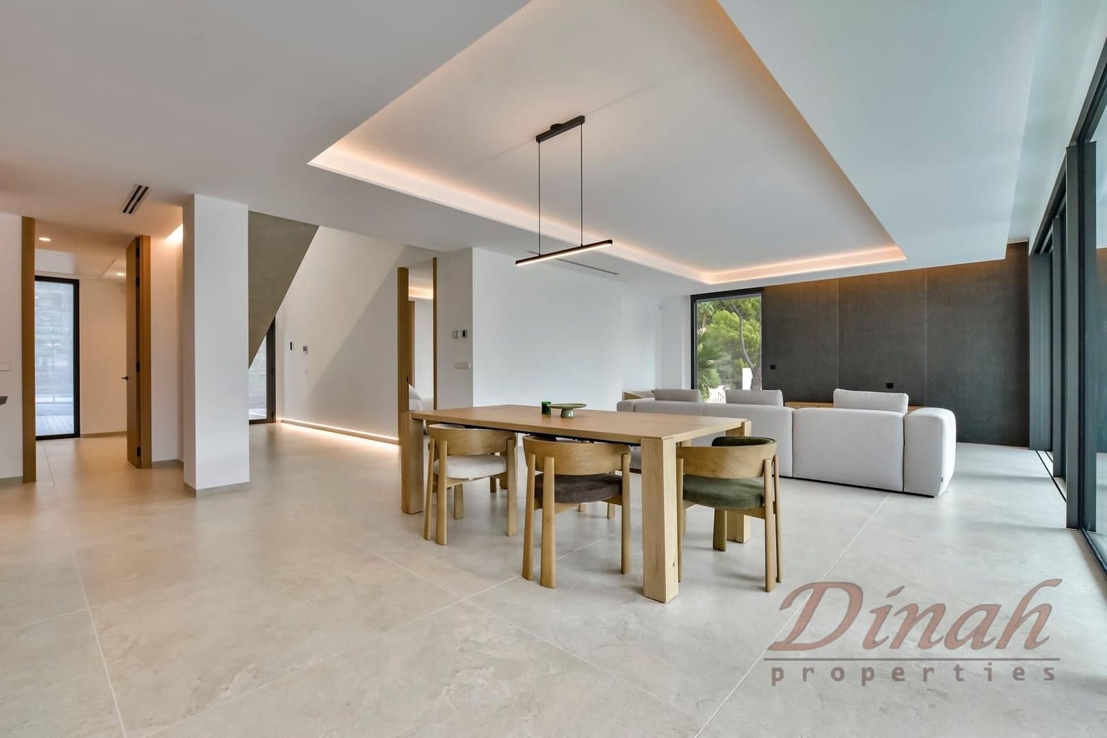 4 bedroom Villa for sale in Altea with pool garage - € 2,345,000 (Ref: 10160905)