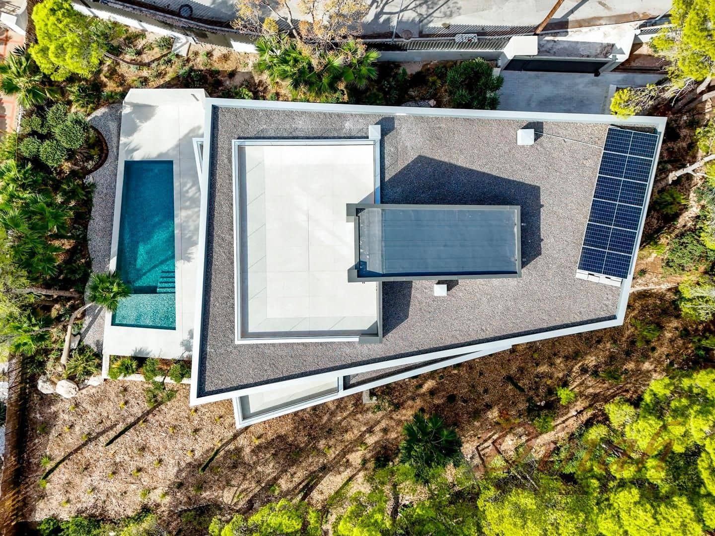 4 bedroom Villa for sale in Altea with pool garage - € 2,345,000 (Ref: 10160905)