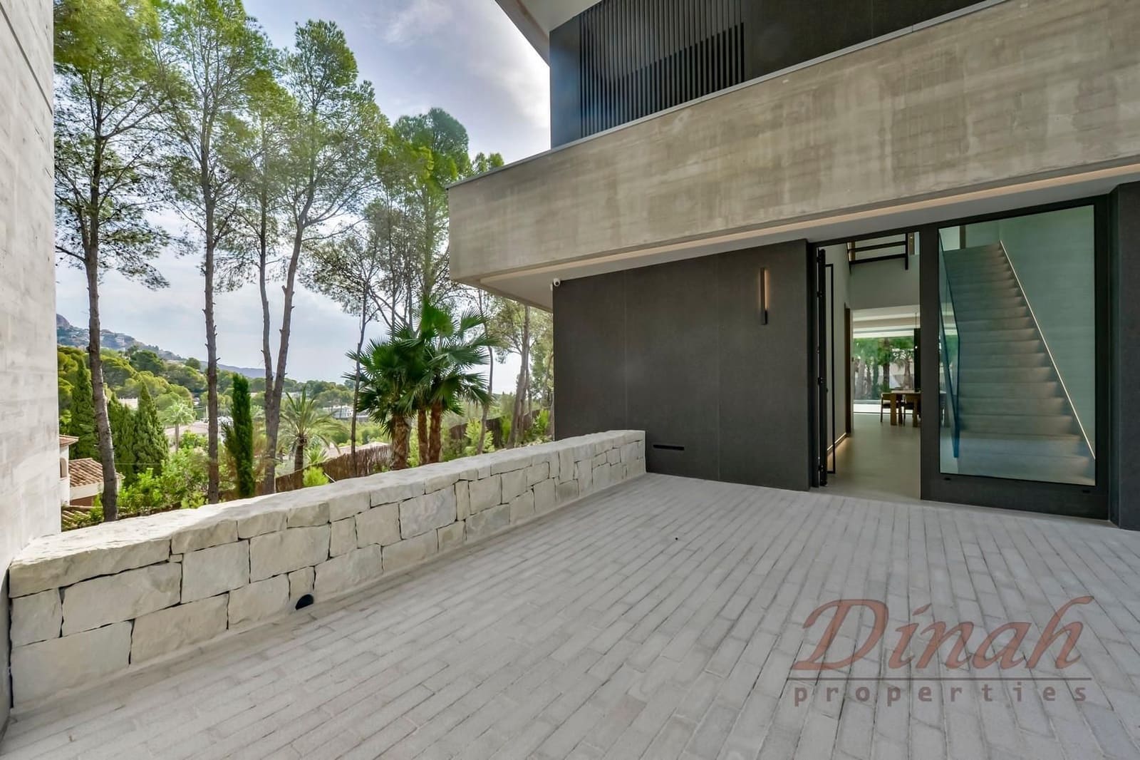 4 bedroom Villa for sale in Altea with pool garage - € 2,345,000 (Ref: 10160905)