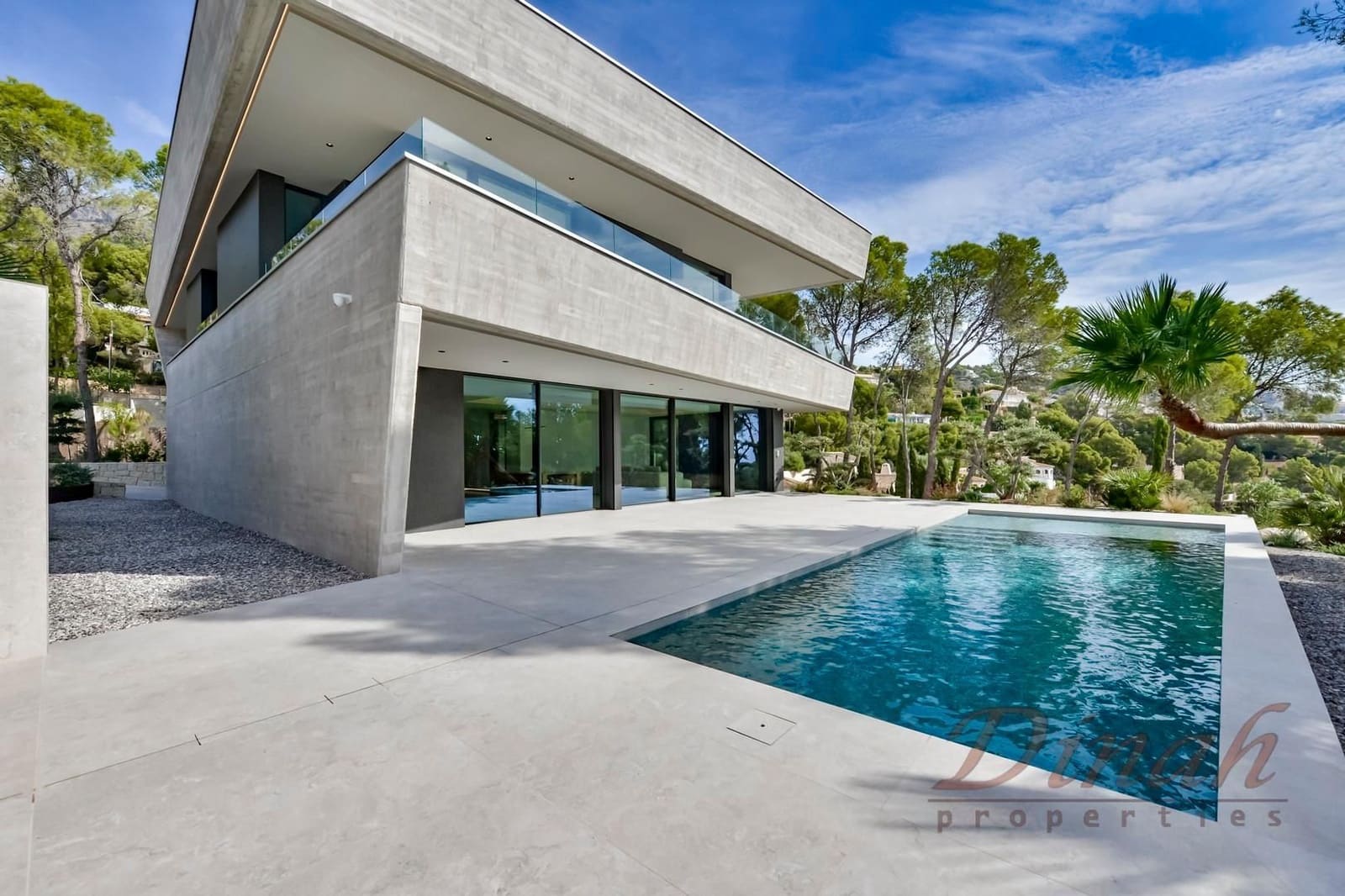 4 bedroom Villa for sale in Altea with pool garage - € 2,345,000 (Ref: 10160905)