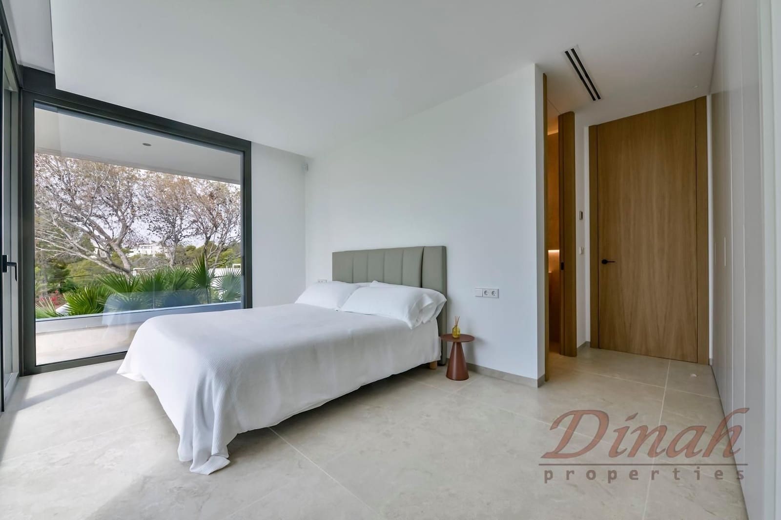4 bedroom Villa for sale in Altea with pool garage - € 2,345,000 (Ref: 10160905)