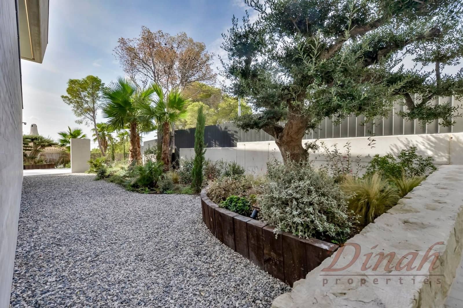4 bedroom Villa for sale in Altea with pool garage - € 2,345,000 (Ref: 10160905)