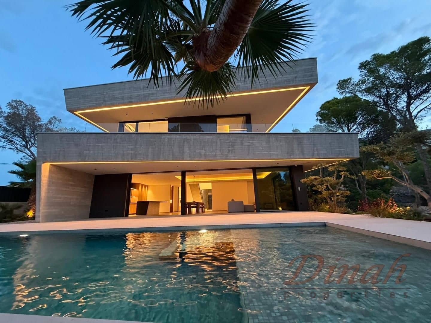 4 bedroom Villa for sale in Altea with pool garage - € 2,345,000 (Ref: 10160905)