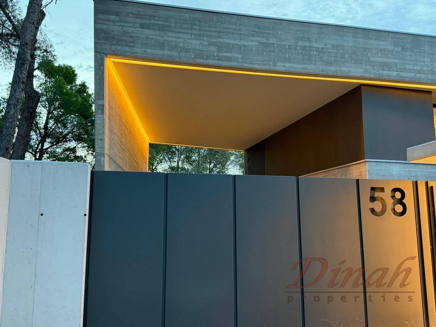 4 bedroom Villa for sale in Altea with pool garage - € 2,345,000 (Ref: 10160905)