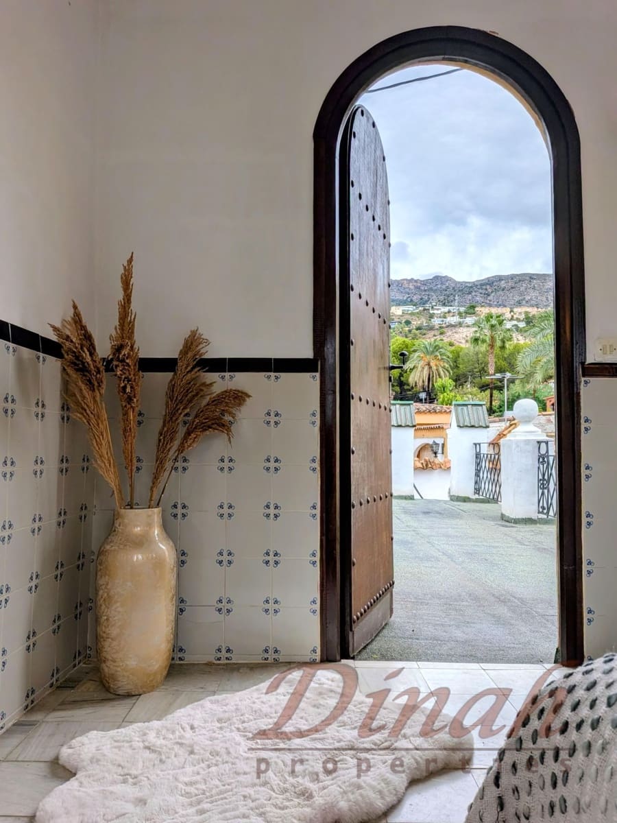 Chalet de 5 habitaciones en Altea en venta con piscina garaje - 460.000 € (Ref: 10179785)