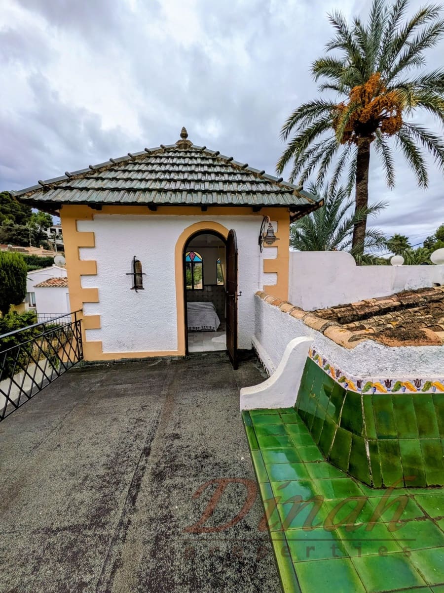 Chalet de 5 habitaciones en Altea en venta con piscina garaje - 460.000 € (Ref: 10179785)