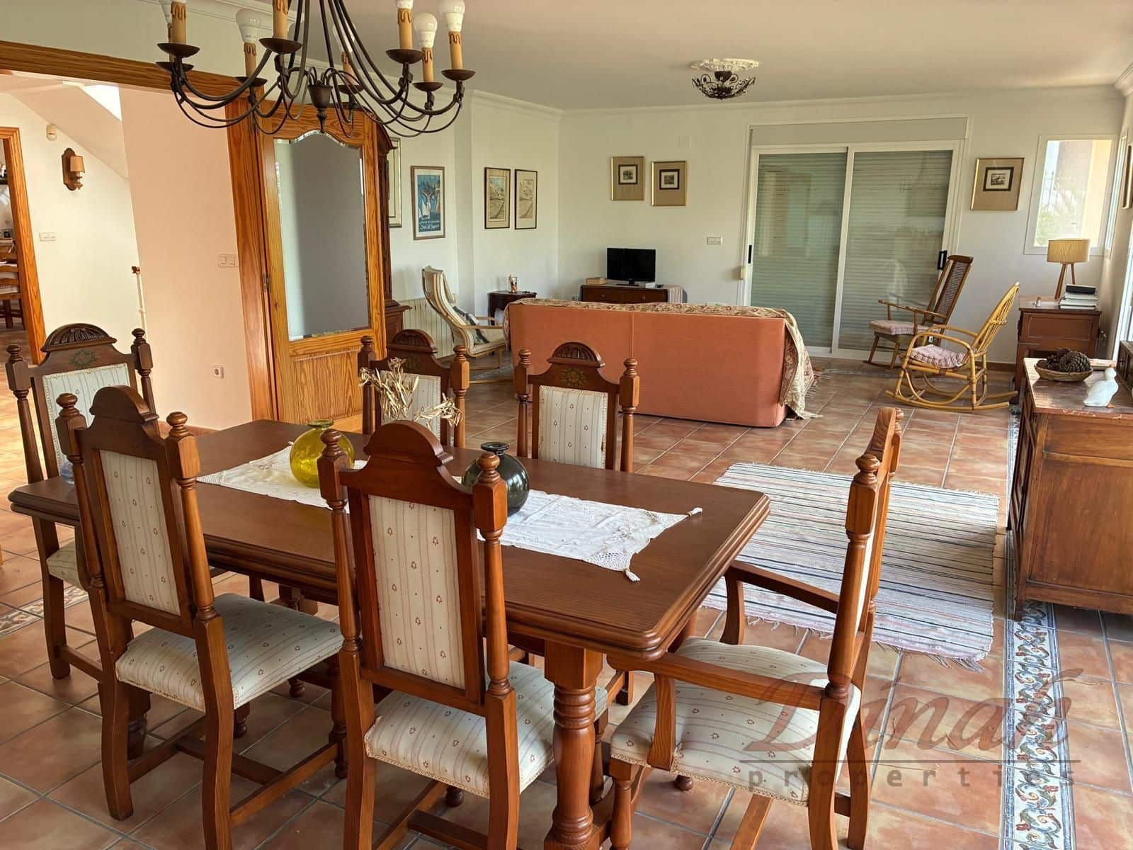 4 makuuhuone Huvila myytävänä paikassa Altea mukana 
autotalli - 1 880 000 € (Ref: 10184144)