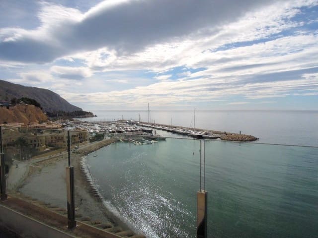 4 quarto Penthouse para venda em Altea com piscina garagem - 2 500 000 € (Ref: 8756967)