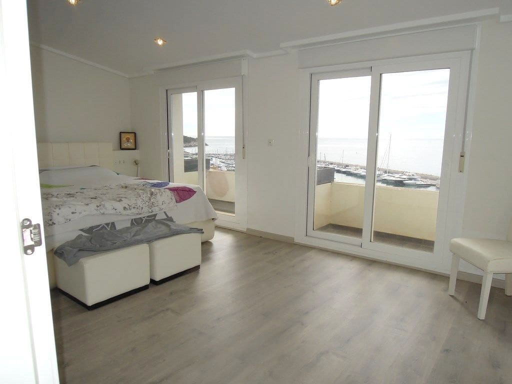 4 soveværelse Penthouse til salg i Altea med swimmingpool garage - € 2.500.000 (Ref: 8756967)