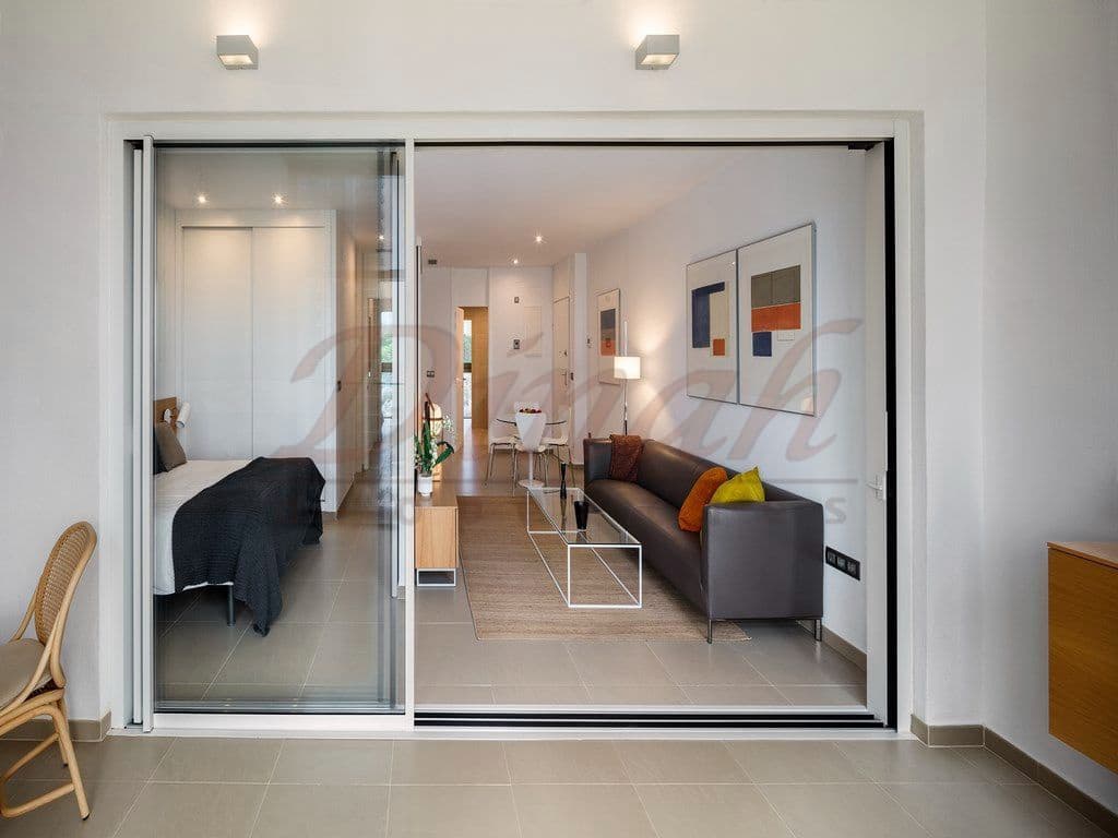 2 soverom Leilighet til salgs i Benidorm med svømmebasseng garasje - € 995 000 (Ref: 8756968)