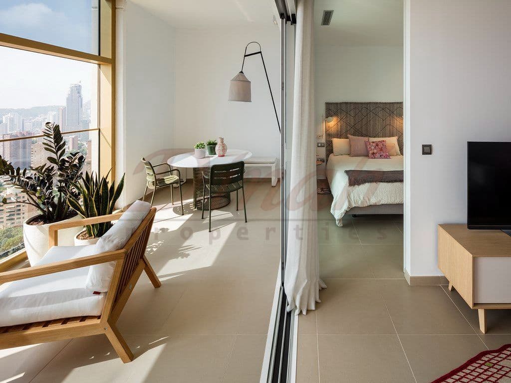 2 soverom Leilighet til salgs i Benidorm med svømmebasseng garasje - € 995 000 (Ref: 8756968)