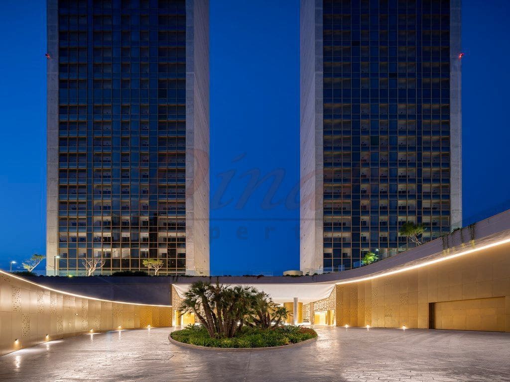 2 soverom Leilighet til salgs i Benidorm med svømmebasseng garasje - € 995 000 (Ref: 8756968)