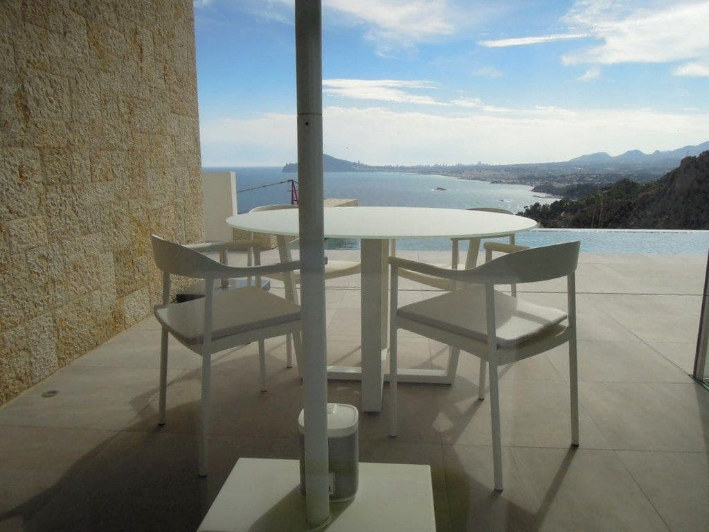 3 bedroom Villa for sale in Altea with garage - € 2,980,000 (Ref: 8810860)