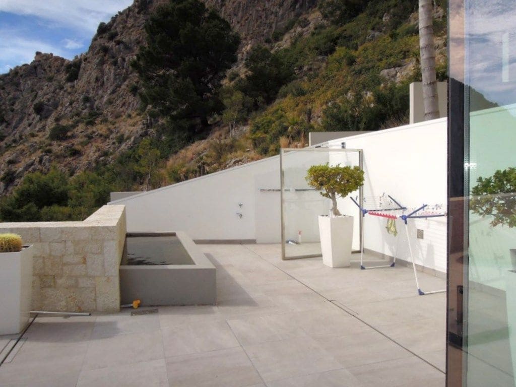 3 bedroom Villa for sale in Altea with garage - € 2,980,000 (Ref: 8810860)