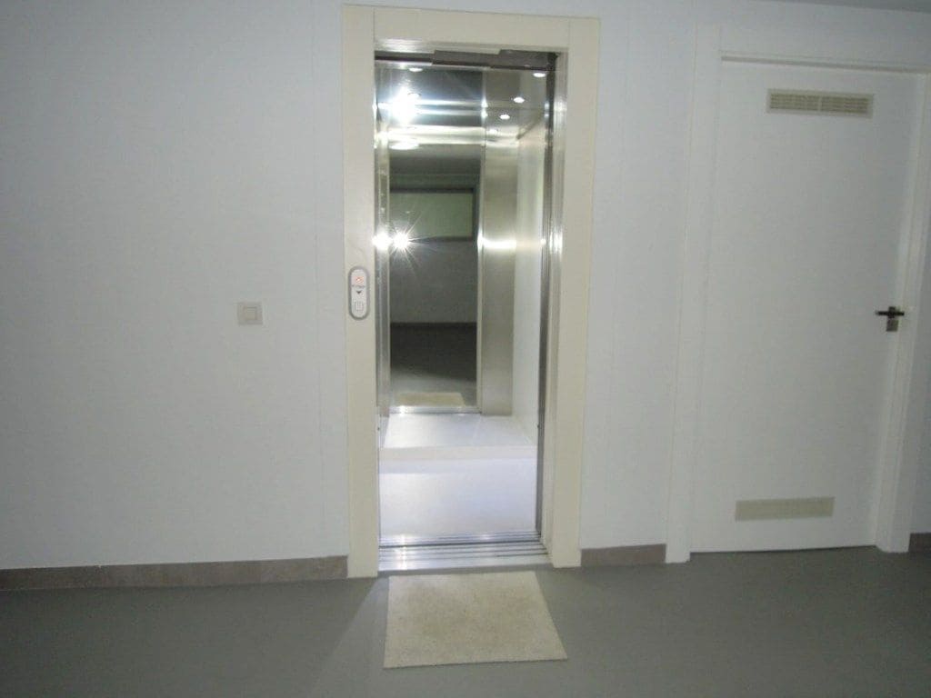 3 bedroom Villa for sale in Altea with garage - € 2,980,000 (Ref: 8810860)