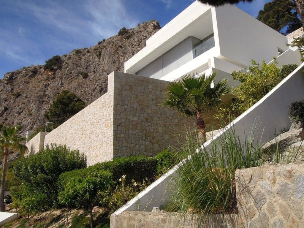 3 bedroom Villa for sale in Altea with garage - € 2,980,000 (Ref: 8810860)