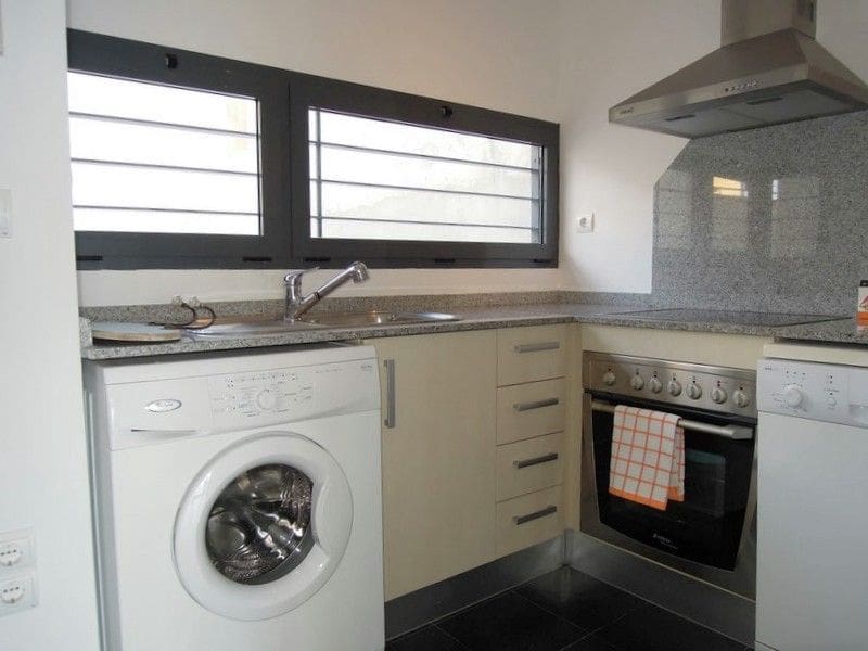 3 soveværelse Byhus til leje i Calpe / Calp med swimmingpool garage - € 1.500 (Ref: 8827207)