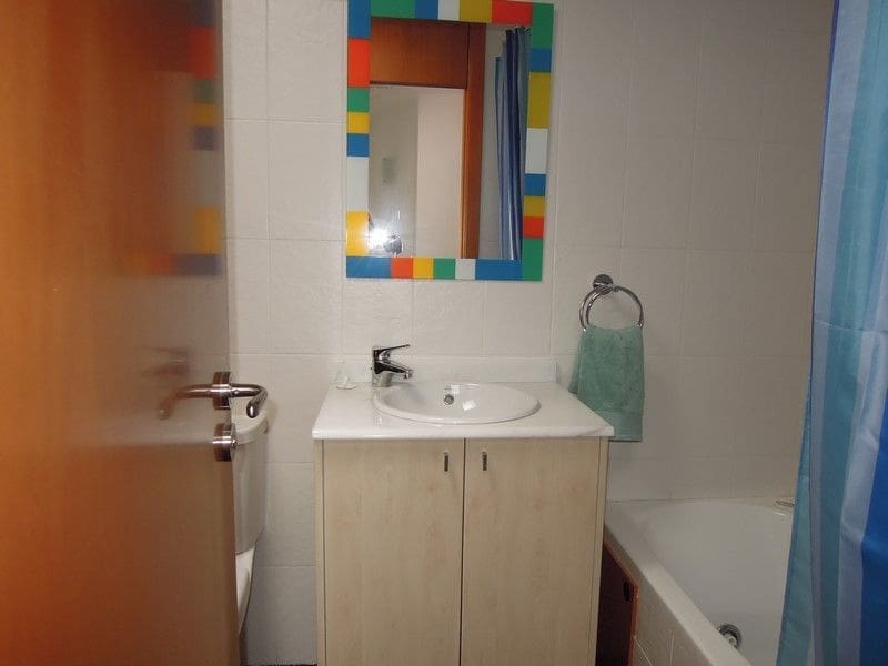 3 soveværelse Byhus til leje i Calpe / Calp med swimmingpool garage - € 1.500 (Ref: 8827207)