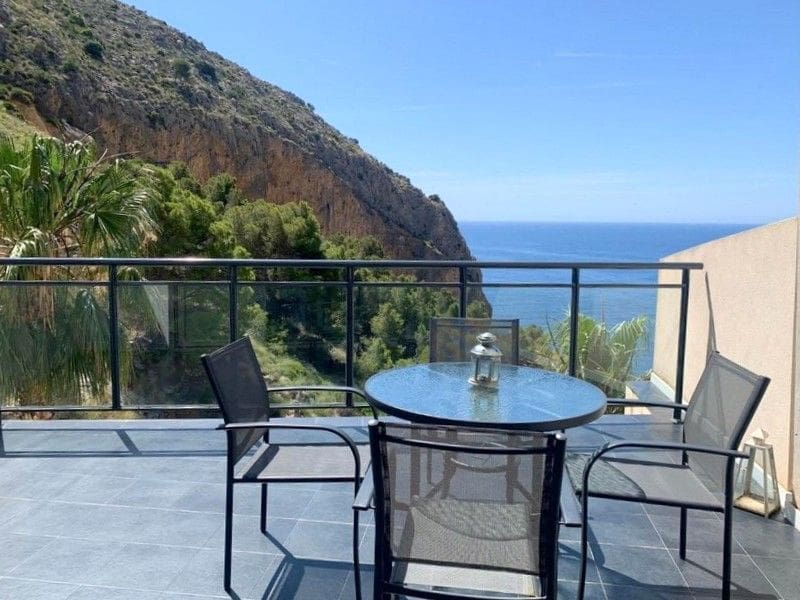 3 soveværelse Byhus til leje i Calpe / Calp med swimmingpool garage - € 1.500 (Ref: 8827207)