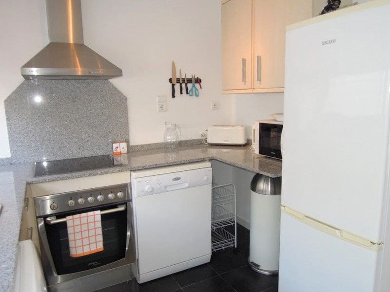 3 soveværelse Byhus til leje i Calpe / Calp med swimmingpool garage - € 1.500 (Ref: 8827207)