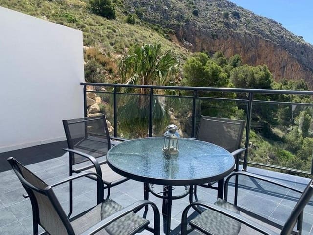 Maison de Ville de 3 chambres à louer à Calpe / Calp avec piscine garage - 1 500 € (Ref: 8827207)