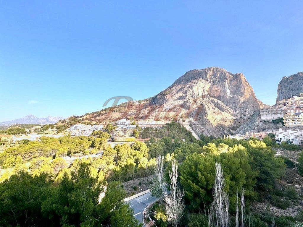 2 soveværelse Lejlighed til salg i Altea med swimmingpool garage - € 495.000 (Ref: 8827208)