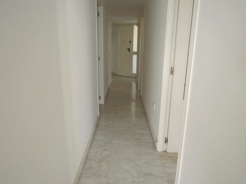 2 Zimmer Apartment zu vermieten in Altea mit Pool Garage - 1.350 € (Ref: 8838294)