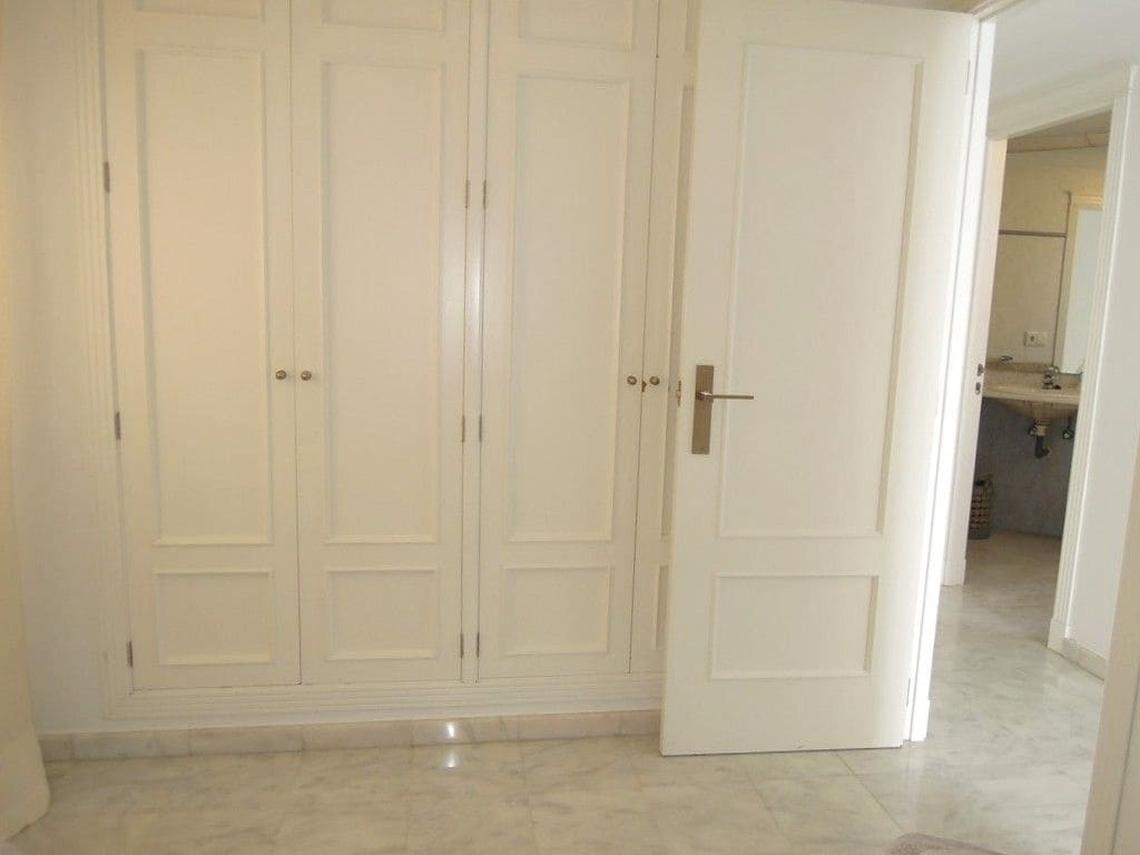 2 Zimmer Apartment zu vermieten in Altea mit Pool Garage - 1.350 € (Ref: 8838294)