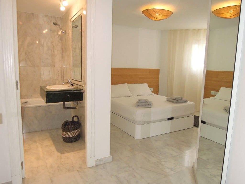 2 Zimmer Apartment zu vermieten in Altea mit Pool Garage - 1.350 € (Ref: 8838294)
