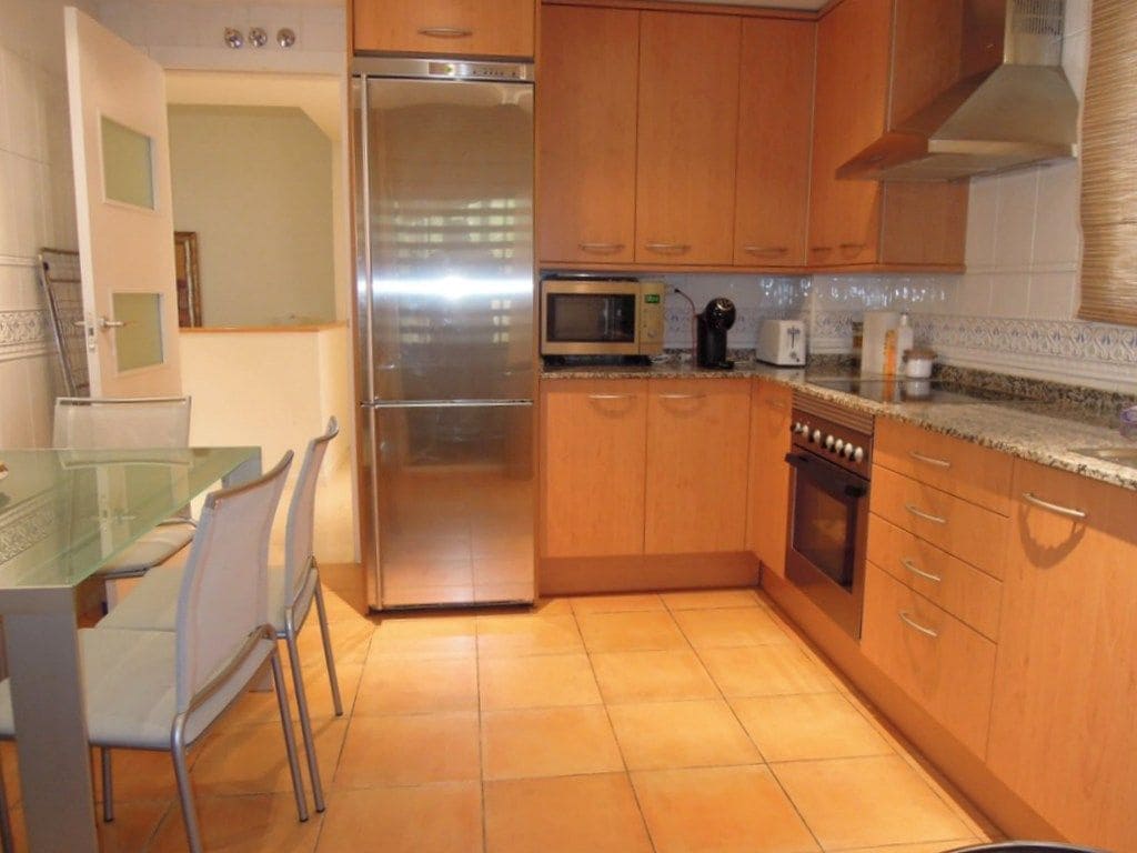 4 sovrum Lägenhet att hyra i Altea med pool garage - 1 375 € (Ref: 8859500)