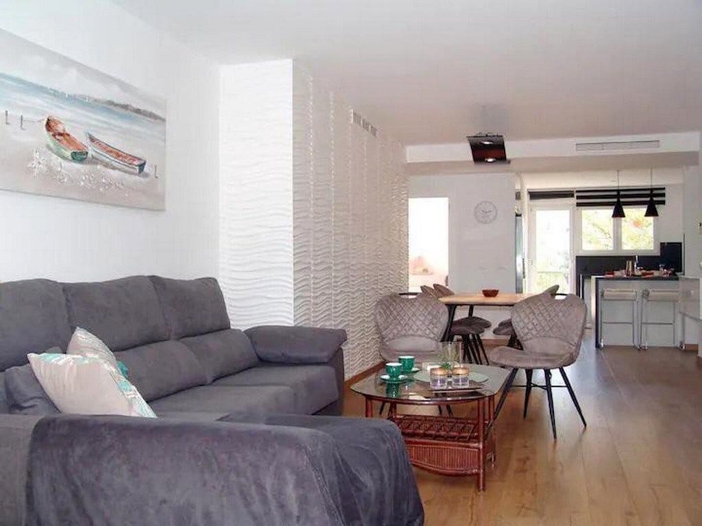 2 slaapkamer Appartement te huur in Altea met zwembad garage - € 1.400 (Ref: 8934845)