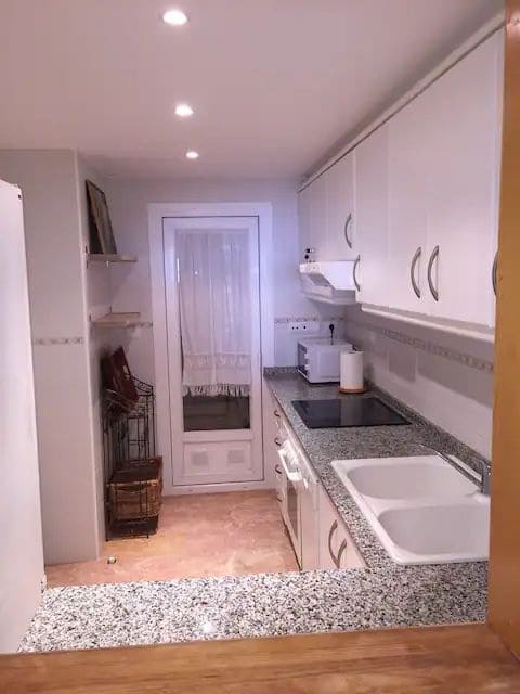 2 slaapkamer Appartement te huur in Altea met zwembad garage - € 950 (Ref: 8948545)